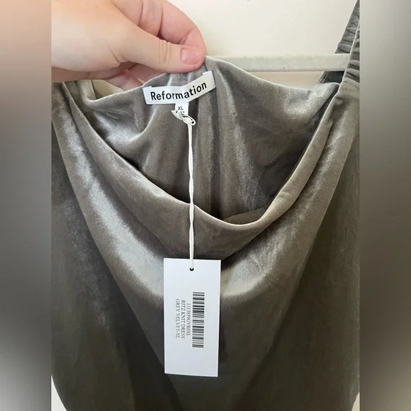 Reformation Ritz Off the Shoulder Dress Grey Velvet NWT size XL - Picture 4 of 6